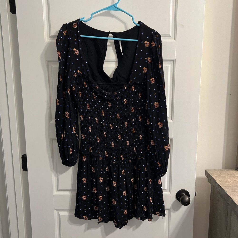 Free People Size M Dress Length 35"‎ Viscose Rayon Lined Ruffle King Sleeve